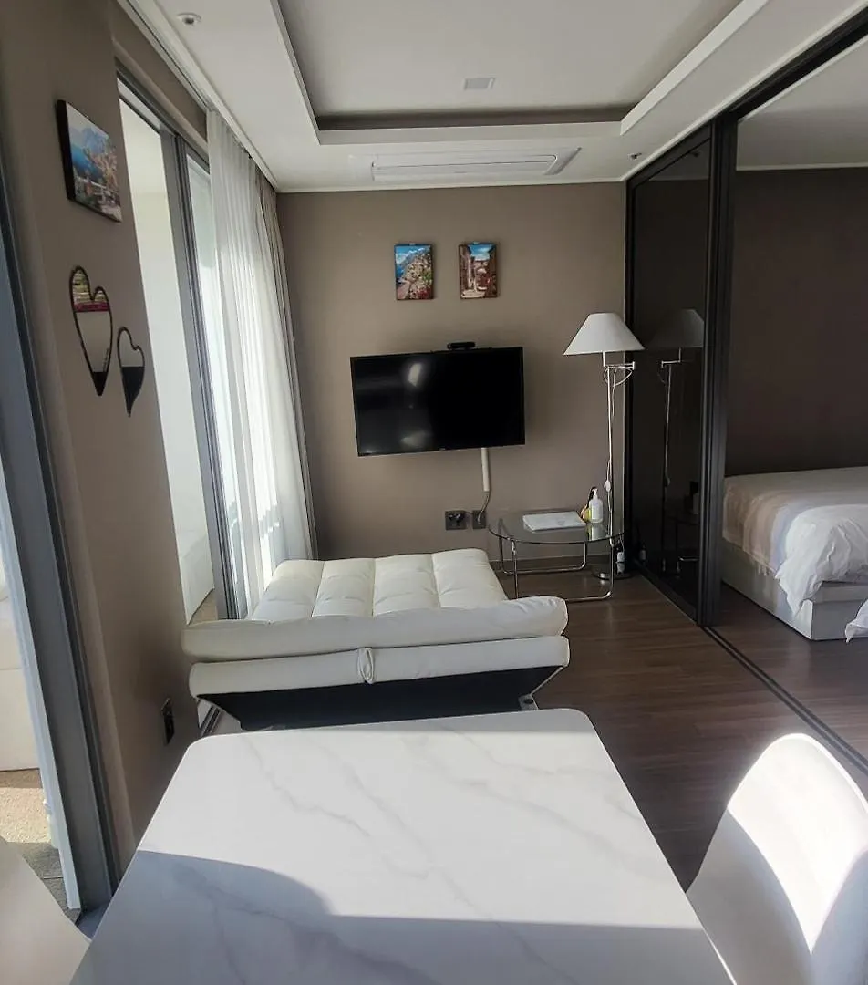#Elbon The Stay Pusan
